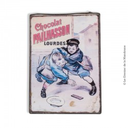 Chocolat PAILHASSON Lourdes, ancienne Carte Postale sous verre cerclé métal, vers 1900