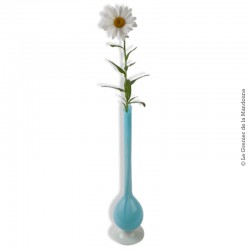 Vase en Opaline Allongée bleu clair et pied blanc