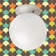 Le Grenier de la Mandoune. Plafonnier, applique vintage, globe verre de Clichy  blanc déco des années 1960. French Design