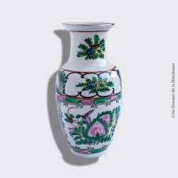 Petit vase en porcelaine Chinoise ancienne, avec signature